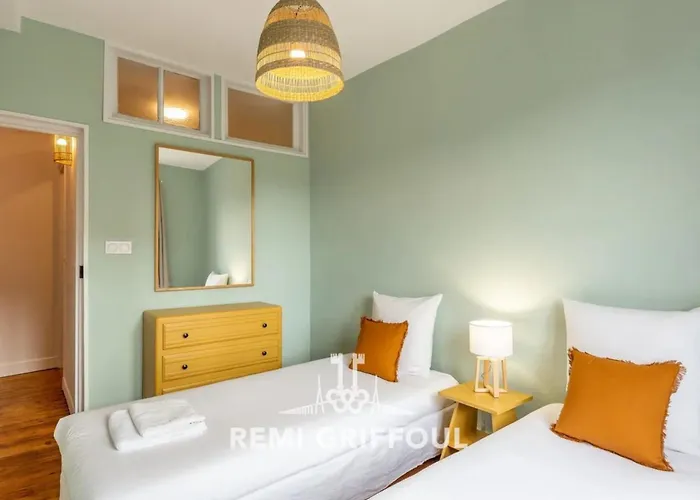 La Maison D'a Cote Charming & Family-friendly 6 Guests